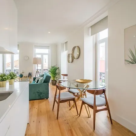 Principe Real Lightful And Charming Apartament *